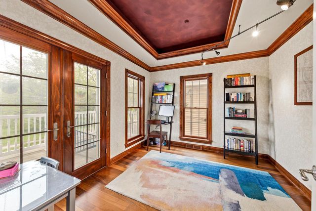 2425 S Superior STREET, Milwaukee, WI 53207