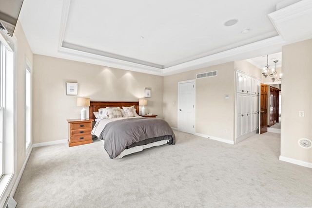 2425 S Superior STREET, Milwaukee, WI 53207