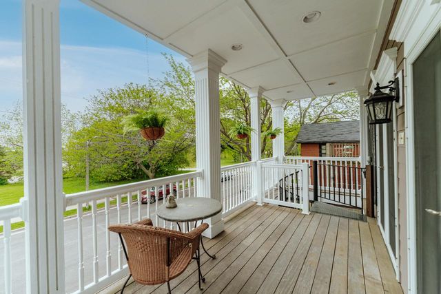 2425 S Superior STREET, Milwaukee, WI 53207