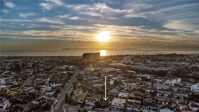 3209 Clay, Newport Beach, CA 92663
