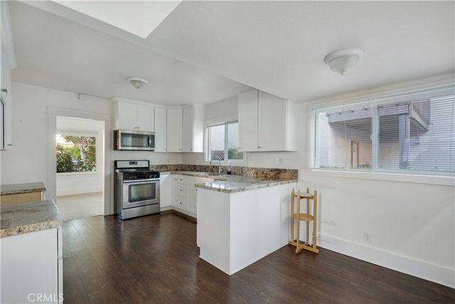 3209 Clay, Newport Beach, CA 92663