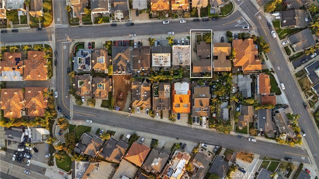 3209 Clay, Newport Beach, CA 92663