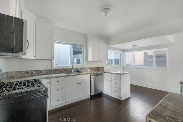 3209 Clay, Newport Beach, CA 92663