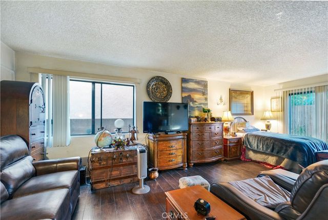 3209 Clay, Newport Beach, CA 92663