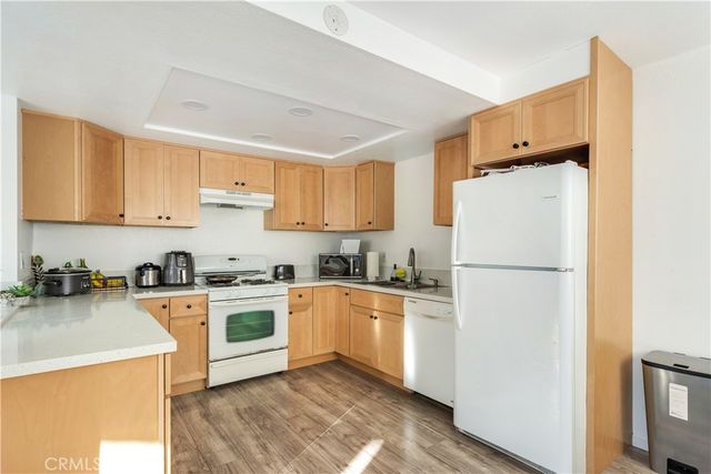 3209 Clay, Newport Beach, CA 92663