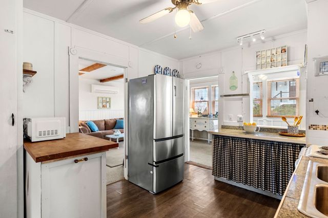 9 58th St, Newburyport, MA 01950