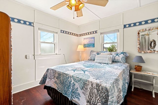 9 58th St, Newburyport, MA 01950