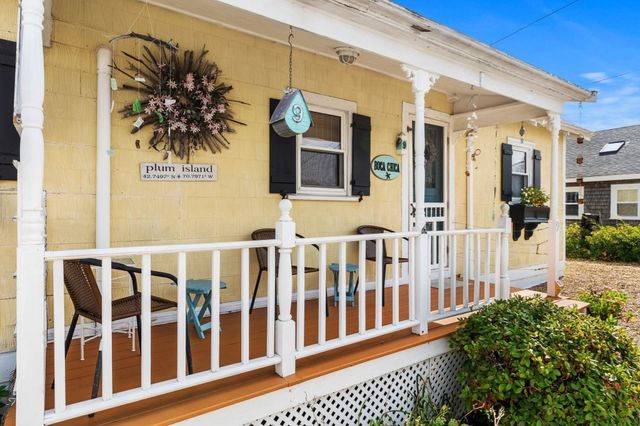9 58th St, Newburyport, MA 01950