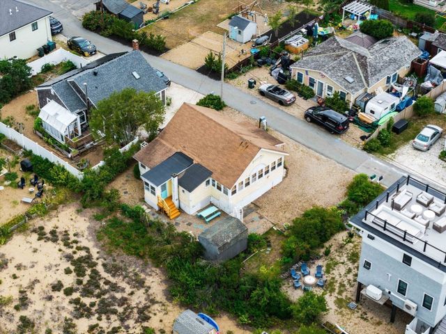 9 58th St, Newburyport, MA 01950