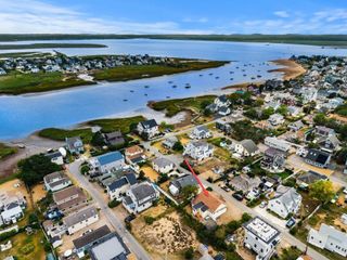 9 58th St, Newburyport, MA 01950
