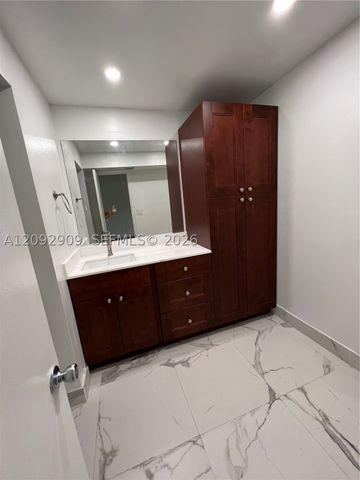 6655 Racquet Club Dr 176, Lauderhill, FL 33319