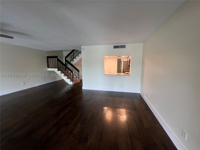 6655 Racquet Club Dr 176, Lauderhill, FL 33319
