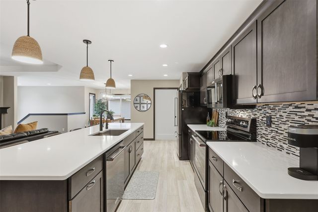 4029 Peridot Drive, Marion, IA 52302