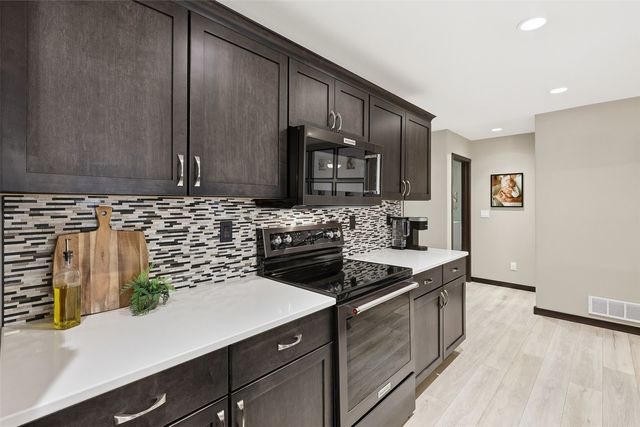 4029 Peridot Drive, Marion, IA 52302