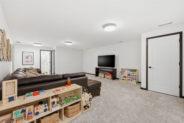 4029 Peridot Drive, Marion, IA 52302