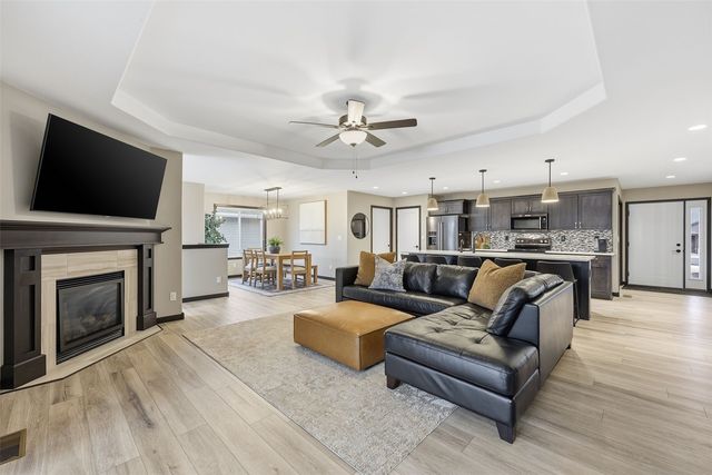 4029 Peridot Drive, Marion, IA 52302