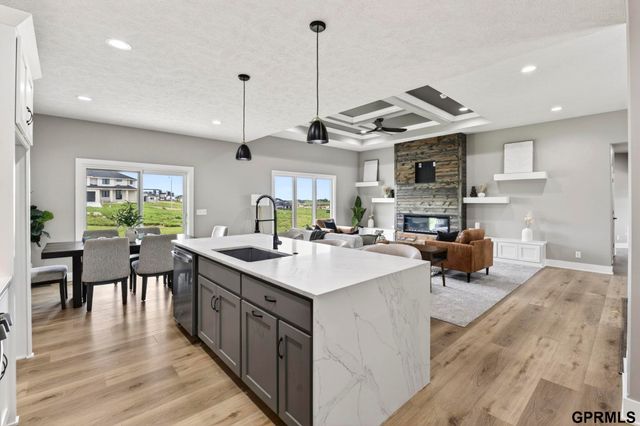 20126 U Street, Omaha, NE 68135