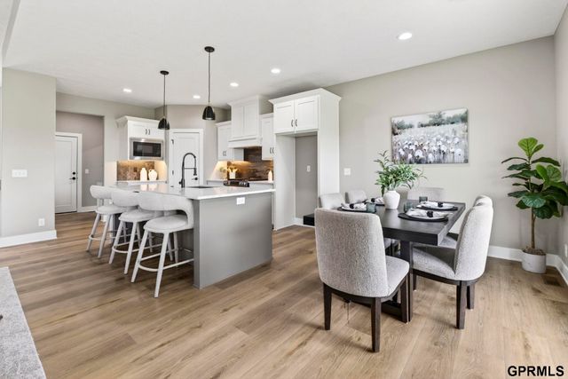 20126 U Street, Omaha, NE 68135