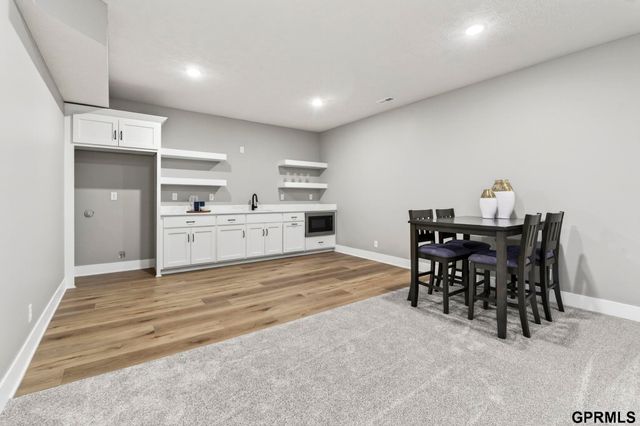 20126 U Street, Omaha, NE 68135