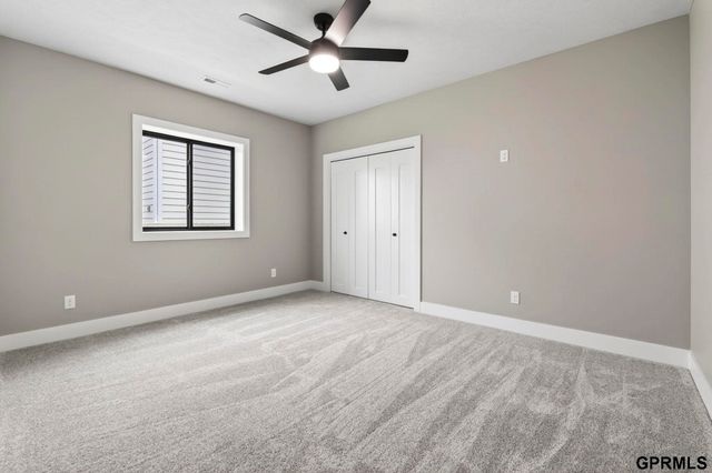 20126 U Street, Omaha, NE 68135