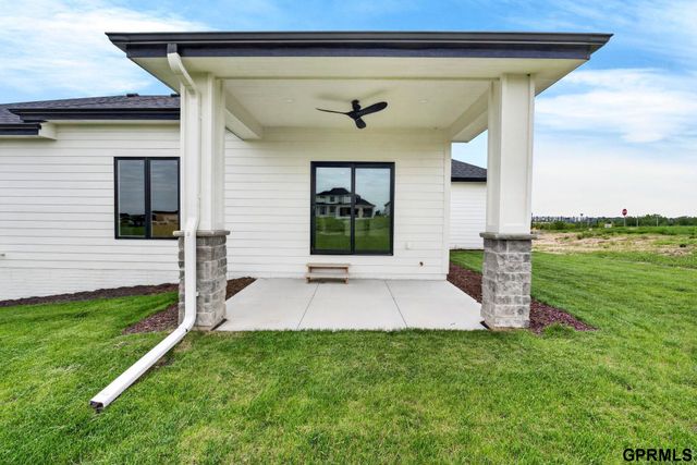 20126 U Street, Omaha, NE 68135