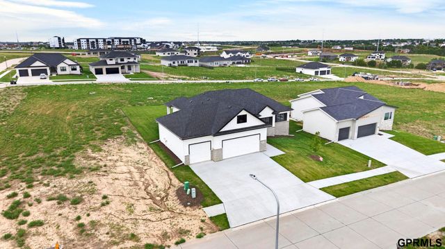 20126 U Street, Omaha, NE 68135