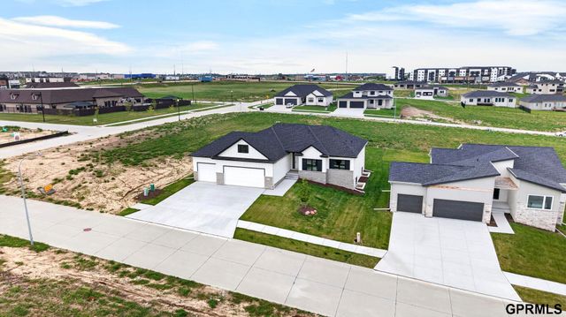 20126 U Street, Omaha, NE 68135