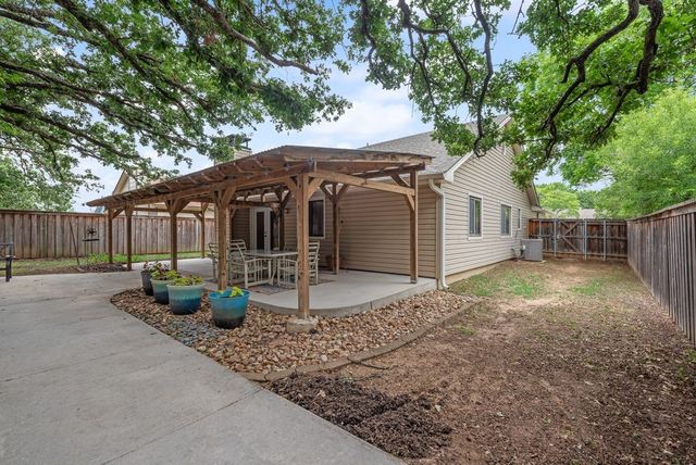 2904 Weston Drive, Denton, TX 76209