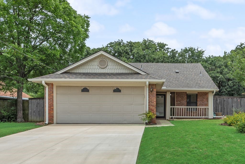 2904 Weston Drive, Denton, TX 76209