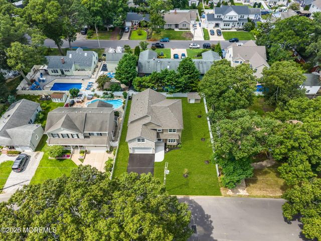 1315 Thomas Street, Point Pleasant, NJ 08742