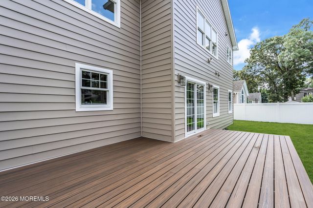 1315 Thomas Street, Point Pleasant, NJ 08742