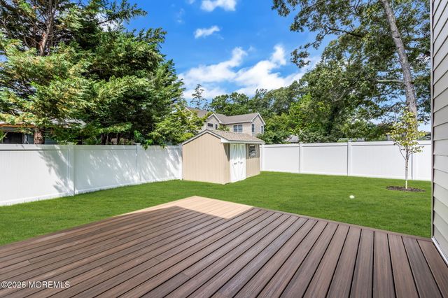 1315 Thomas Street, Point Pleasant, NJ 08742