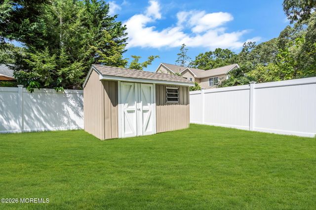 1315 Thomas Street, Point Pleasant, NJ 08742