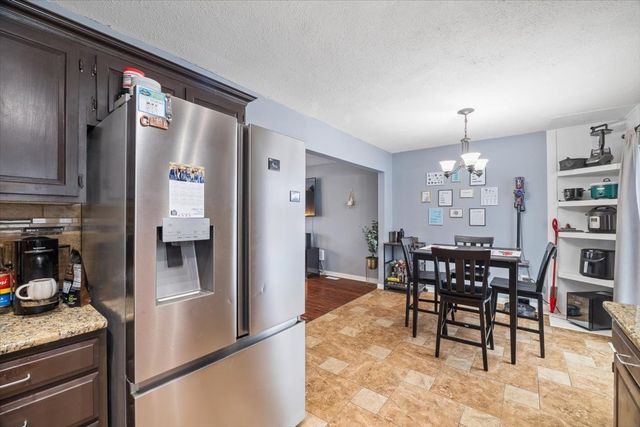 4838 Candlewick Drive, Norwalk, IA 50211