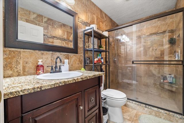 4838 Candlewick Drive, Norwalk, IA 50211