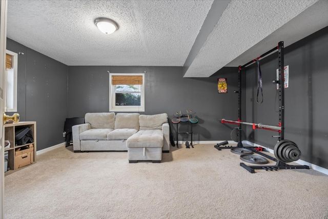 4838 Candlewick Drive, Norwalk, IA 50211