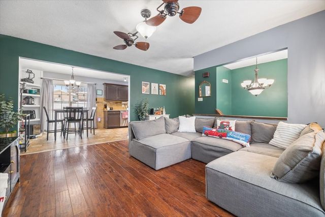 4838 Candlewick Drive, Norwalk, IA 50211