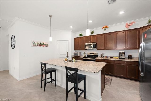 3611 Rain Lily LN, Alva, FL 33920