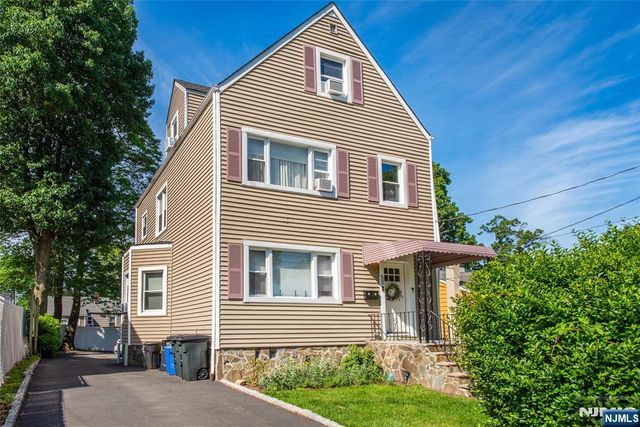 50 Jefferson Avenue, Hasbrouck Heights, NJ 07604
