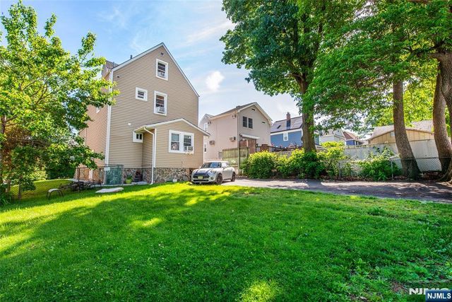 50 Jefferson Avenue, Hasbrouck Heights, NJ 07604