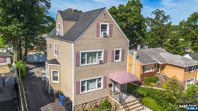 50 Jefferson Avenue, Hasbrouck Heights, NJ 07604
