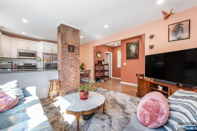50 Jefferson Avenue, Hasbrouck Heights, NJ 07604