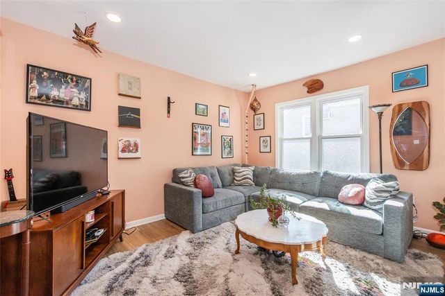 50 Jefferson Avenue, Hasbrouck Heights, NJ 07604