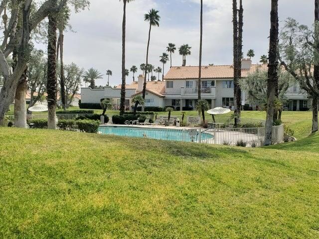190 Desert Falls Circle, Palm Desert, CA 92211