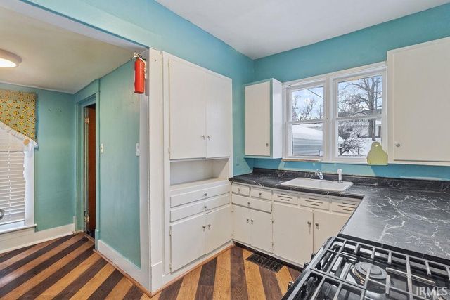 541 E Main Street Street, Warsaw, IN 46580