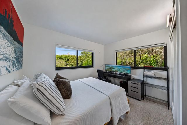 4850 NE 5TH Avenue, Oakland Park, FL 33334