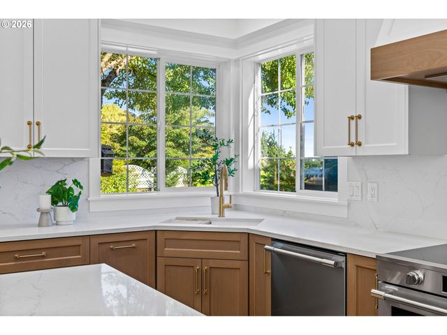 28000 Ne 2ND Ave, Ridgefield, WA 98642