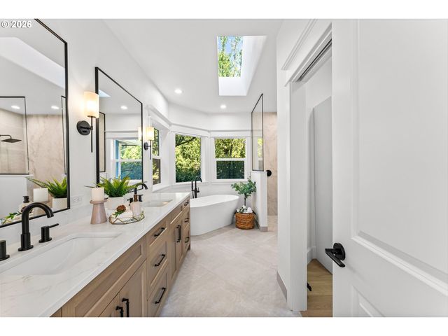 28000 Ne 2ND Ave, Ridgefield, WA 98642