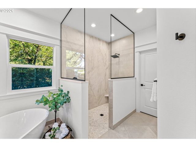 28000 Ne 2ND Ave, Ridgefield, WA 98642