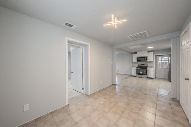 3314 NW 28th Street, Fort Worth, TX 76106